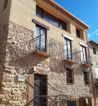 Casas de pueblo reformadas modernas