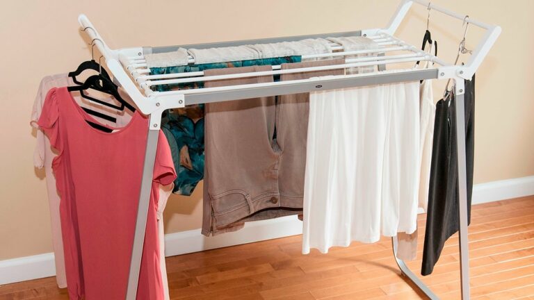 Como secar la ropa dentro de casa